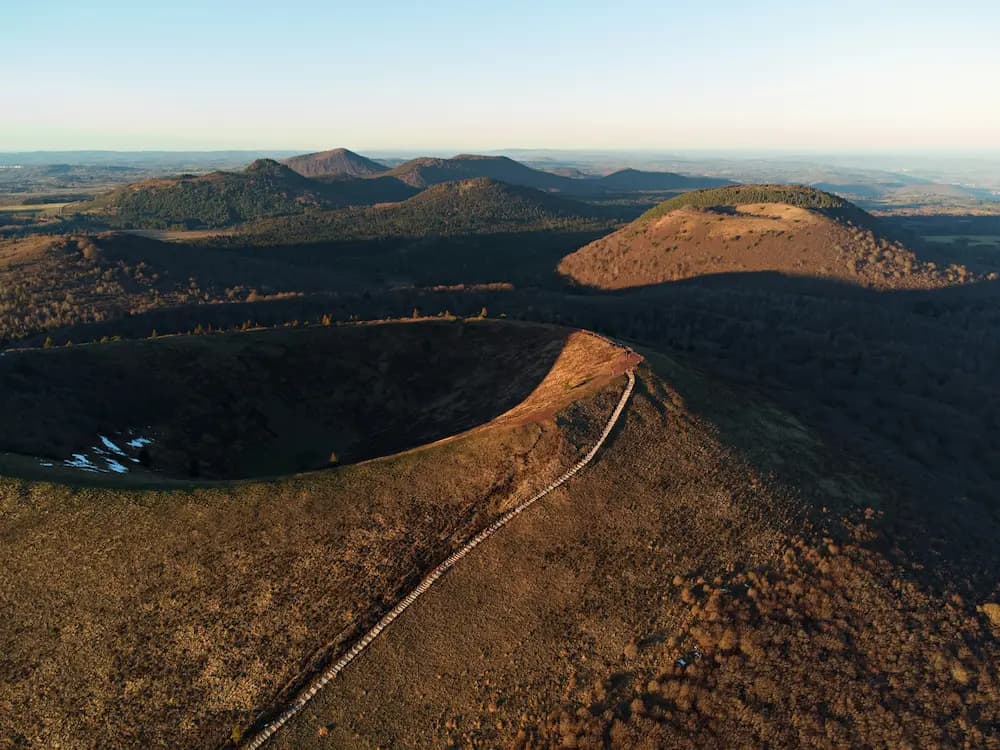 Les volcans d’Auvergne autour du Parc